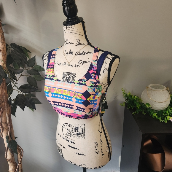 Sports Bra - Picture 3 of 6